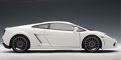 Lamborghini Gallardo LP550-2 Valentino Balboni (2009) Autoart 1/18 Blanco
