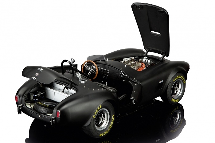 AC Cobra 289 (2010) Schuco 450672600 1/12 