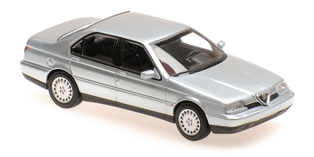 Alfa Romeo 164 3.0 V6 Super (1992) Maxichamps 940120701 1/43 