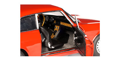 Alfa Romeo 1750 GTV (1967) Autoart 70102 1/18 