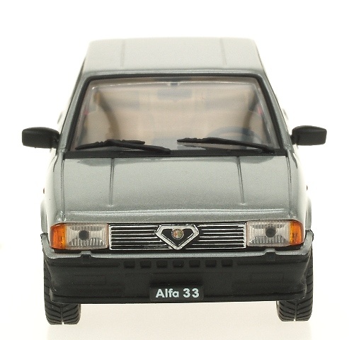 Alfa Romeo 33 Serie I (1983) Pego PG1001 1/43 