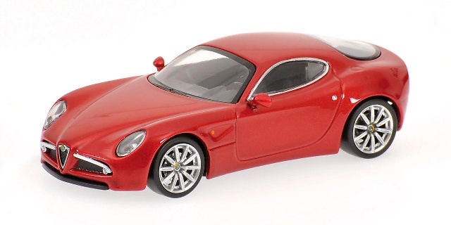 Alfa Romeo 8C Competizione (2003) Minichamps 640120520 1/64 