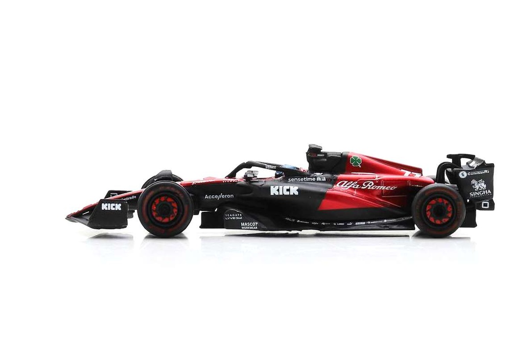 Alfa Romeo C43 nº 77 Valtteri Bottas (2023) Spark Y281 1:64 