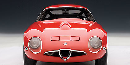 Alfa Romeo Giulia TZ (1963) Autoart 70196 1/18 