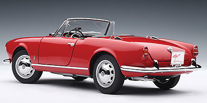 Autoart-70157 Alfa Romeo Giulietta 1300 Spider (1962) Autoart 1/18