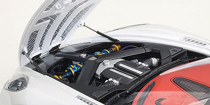 Aston Martin ONE-77 (2009) Autoart 70244 1:18 