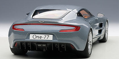 Aston Martin ONE-77 (2009) Autoart 70243 1:18 