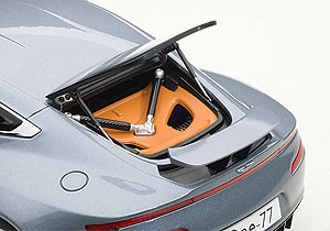 Aston Martin ONE-77 (2009) Autoart 70243 1:18 
