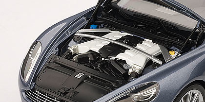 Aston Martin Rapide (2010) Autoart 70218 1/18 