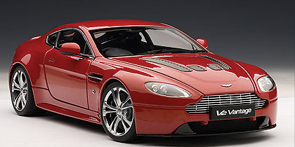 Aston Martin V12 Vantage (2010) Autoart 70208 1/18 