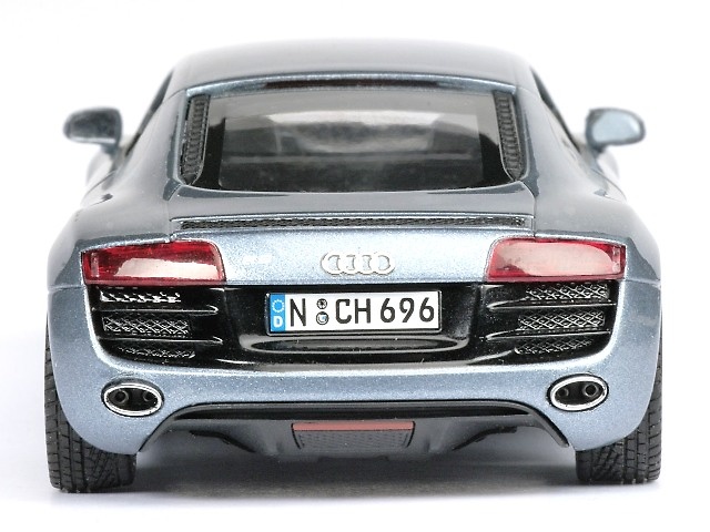 Audi R8 V10 (2008) Schuco 04766 1/43 Audi R8 V10 (2008) Schuco 1:43