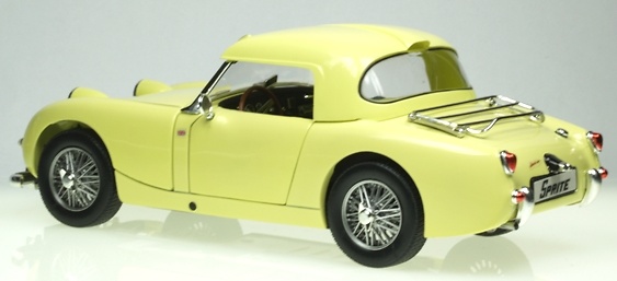 Austin Healey Sprite Hardtop (1959) Revell 1/18 