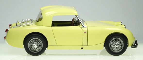 Austin Healey Sprite Hardtop (1959) Revell 1/18 
