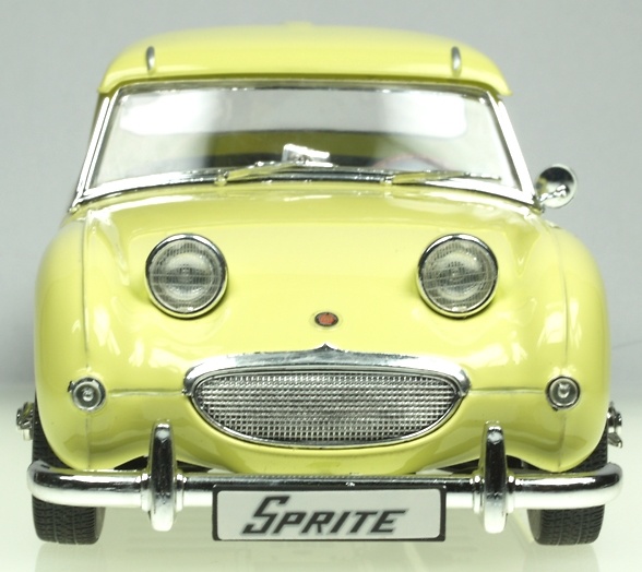 Austin Healey Sprite Hardtop (1959) Revell 1/18 