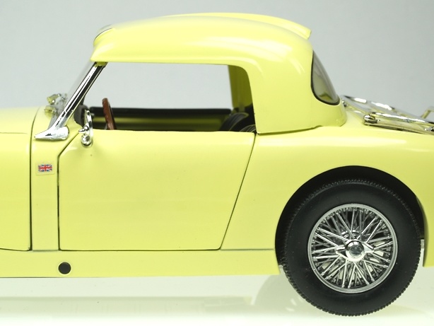 Austin Healey Sprite Hardtop (1959) Revell 1/18 
