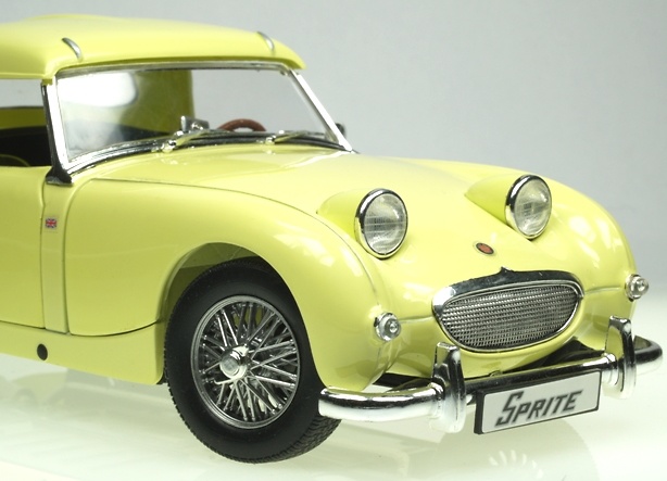 Austin Healey Sprite Hardtop (1959) Revell 1/18 