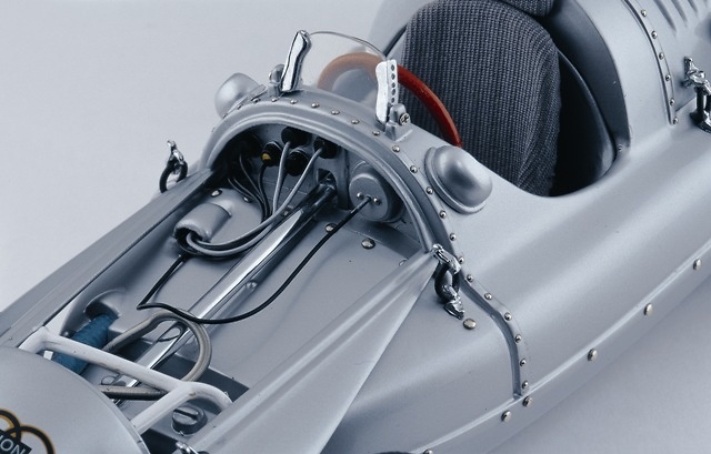 Auto Union Tipo D (1938) CMC M027 1/18 