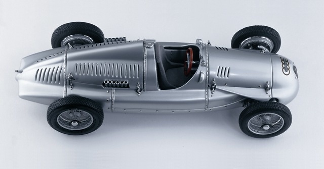 Auto Union Tipo D (1938) CMC M027 1/18 