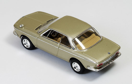 BMW 2000 CS (1966) Ixo CLC256 1:43 