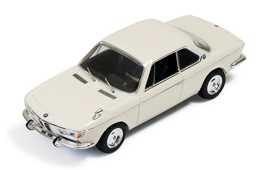 BMW 2000 CS (1966) Ixo CLC257 1:43 