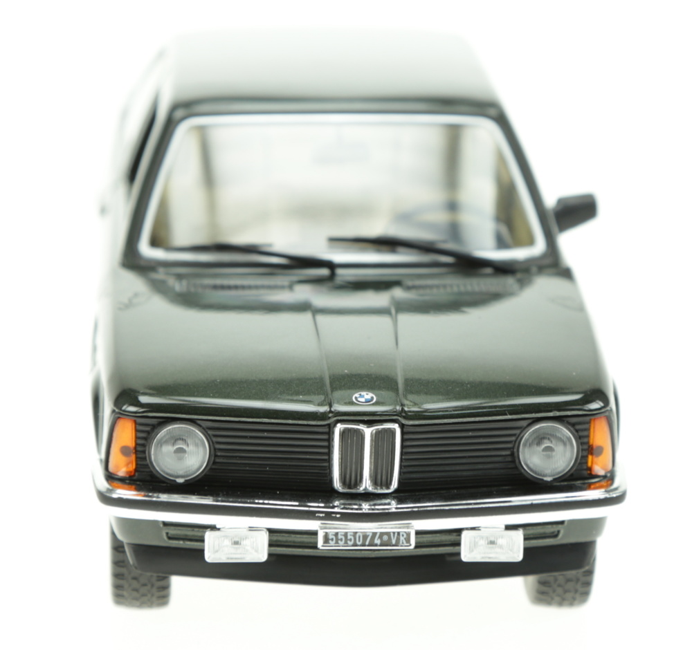 BMW 318i (1981) Atlas 2435 1:24 