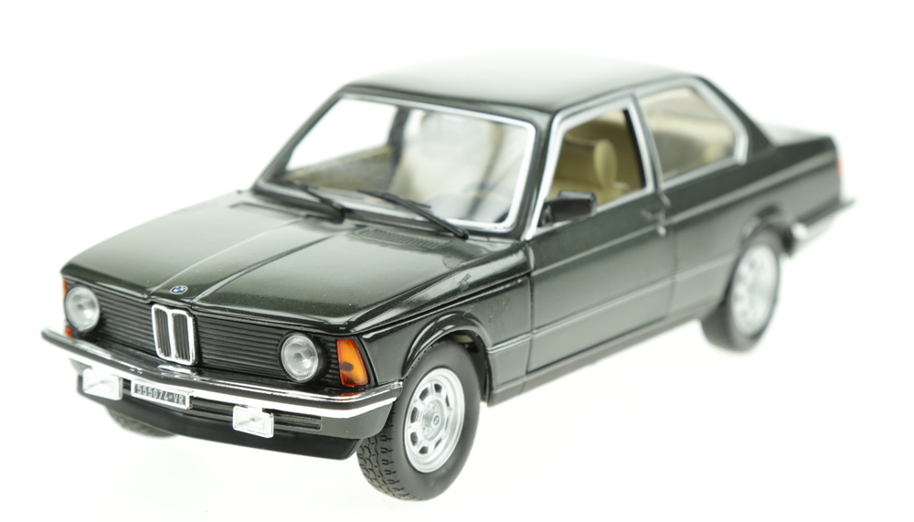 BMW 318i (1981) Atlas 2435 1:24 