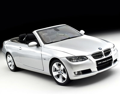 BMW 335i Convertible (Techo operativo) (E93) (2007) Kyosho 1/18 Plata 
