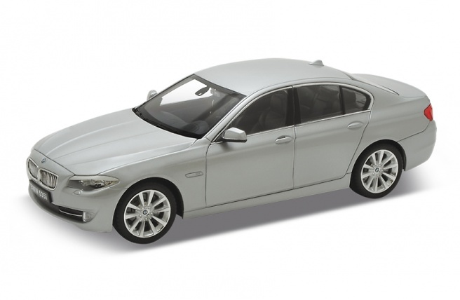 BMW 535i -F10- (2010) Welly 24026 1:24 