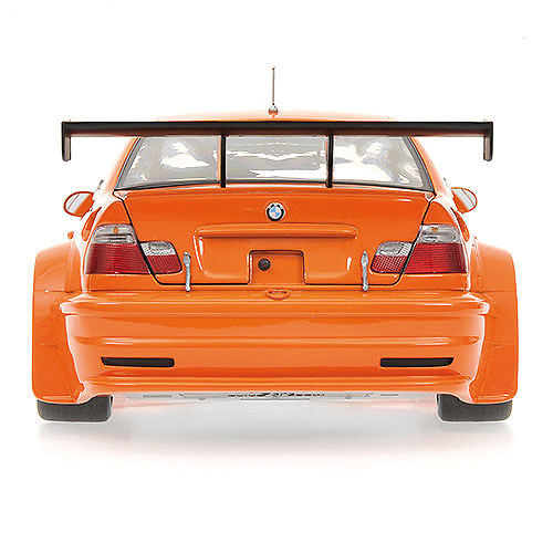 BMW M3 GTR -E46- (2001) Minichamps 100012106 1/18 