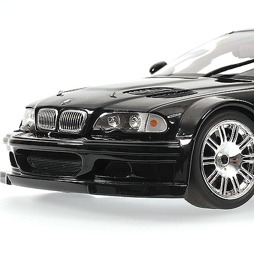 BMW M3 GTR -E46- (2001) Minichamps 100012105 1/18 