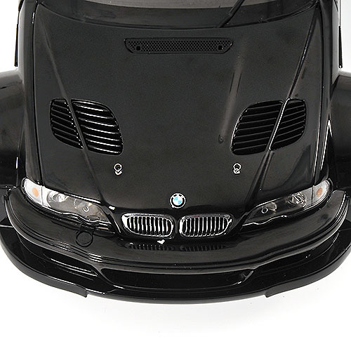 BMW M3 GTR -E46- (2001) Minichamps 100012105 1/18 