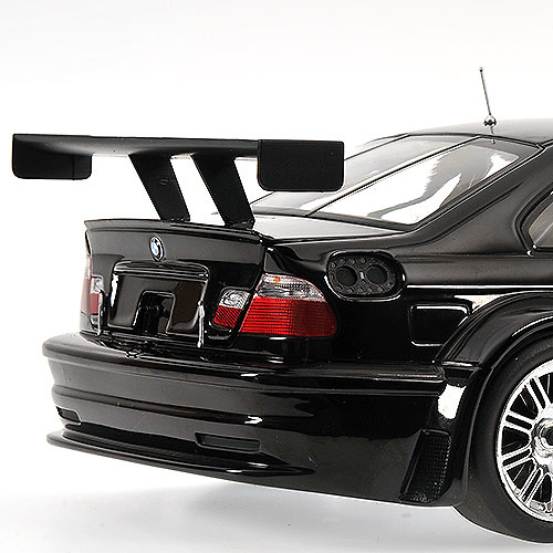 BMW M3 GTR -E46- (2001) Minichamps 100012105 1/18 