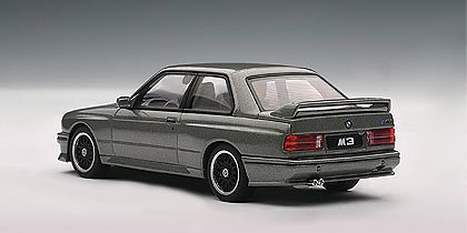 BMW M3 Sport Evolution Cecotto -E30- (1990) Autoart 50567 1/43 BMW M3 Sport Evolution Cecotto -E30- (1990) Autoart 1/43 color Gris Nogaro