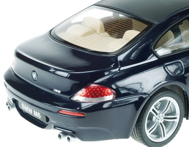 BMW M6 Coupé -E63- (2005) Revell 1/18 