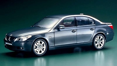 BMW Serie 5 Gris osc. met. Kyosho 1/18 