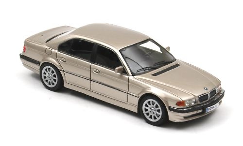 BMW Serie 7 -E38- 740 (2000) Neo 43315 1/43 Beige Metalizado 740d 
