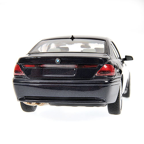 BMW Serie 7 -E65- (2001) Minichamps 431020206 1/43 