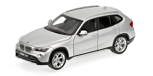 BMW X1 -E84- (2009) Kyosho 1/18 Plata Titán 