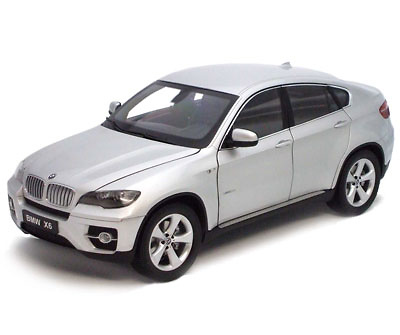 BMW X6 XDrive 50i -E70- Kyosho 1/18 Gris Plata 