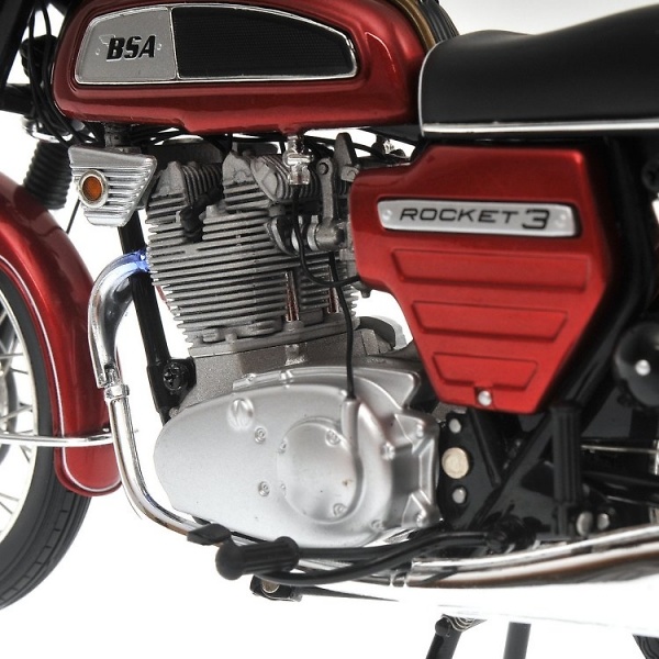 BSA Rocket III (1968) Minichamps 122130100 1/12 