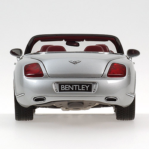 Bentley Continental GTC (2006) Minichamps 100139031 1/18 