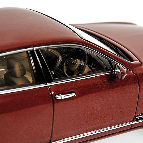 Bentley Mulsanne (2010) Minichamps 436139901 1/43 