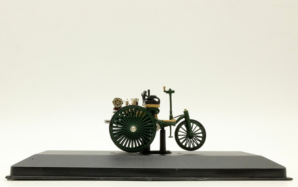 Benz Triciclo Patent Motorwagen (1886) Altaya 1/43 