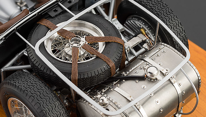 Chasis Maserati 300S (1956) CMC M-109 1:18 