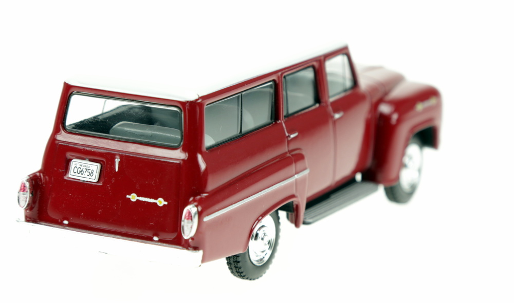 Chevrolet Amazona (1963) White Box WB109 1:43 