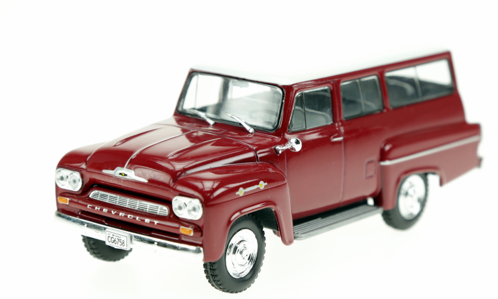 Chevrolet Amazona (1963) White Box WB109 1:43 