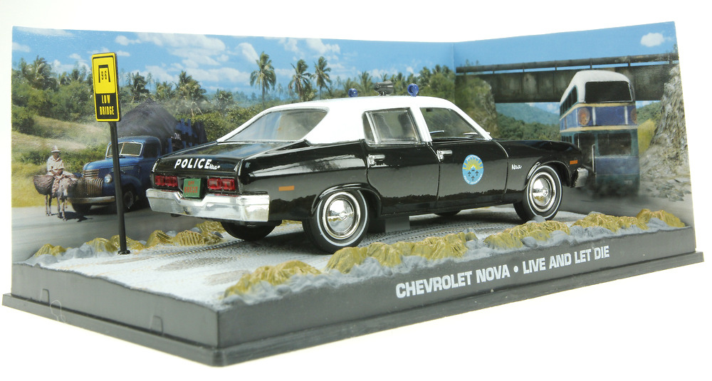 Chevrolet Nova - Policia (1965) James Bond 