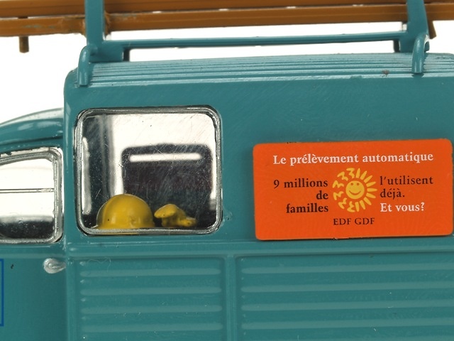 Citroen 2CV AKS400 
