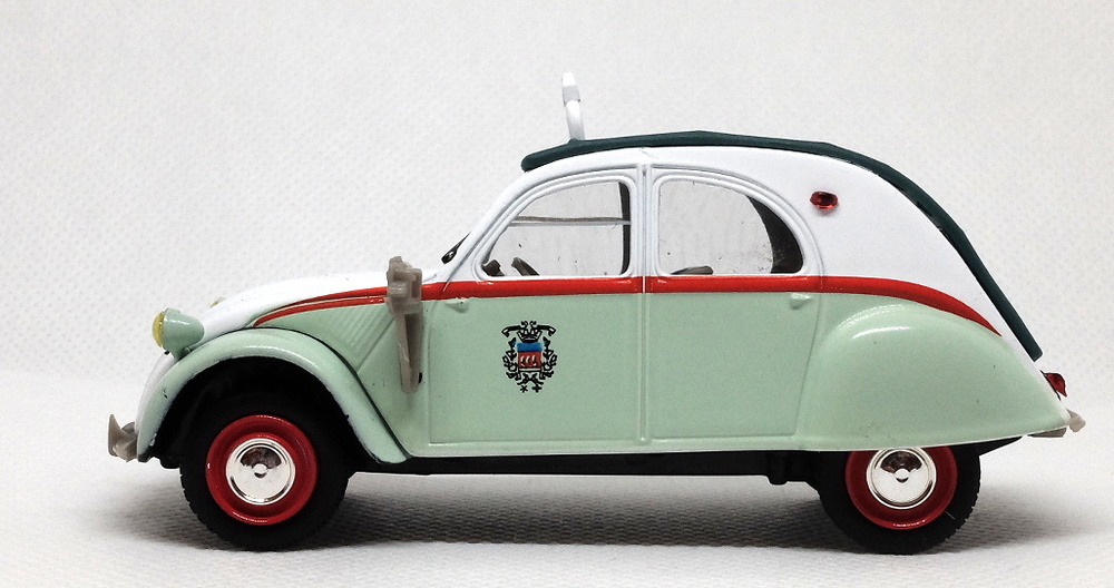 Citroen 2CV AZL Taxi de París (1957) Norev-Hachette 409521M 1/43 