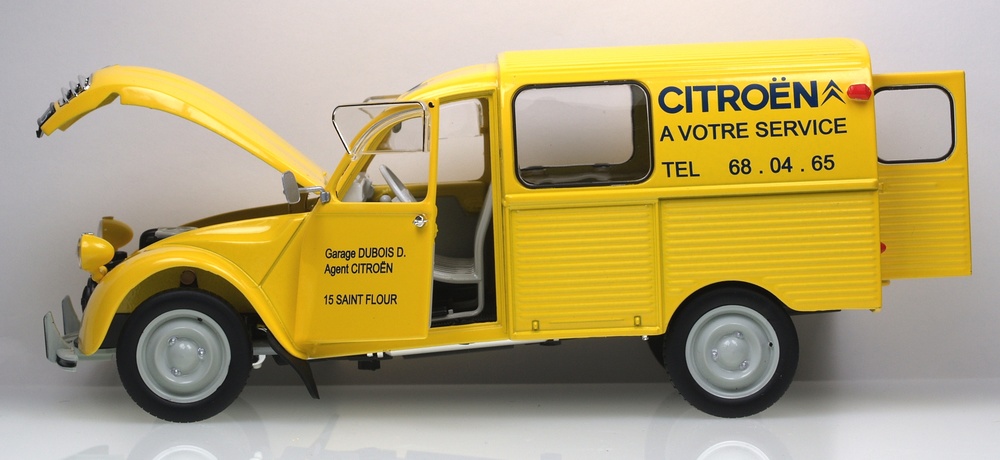 Citroen 2CV Furgoneta (1969) Solido 1/18 Citroen 2CV Furgoneta (1969) Solido 15072300 1/18